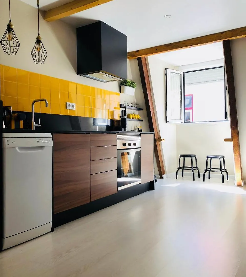 Canarios Apartments Avenida Лиссабон 0*,  Португалия